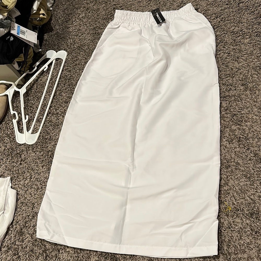 Never worn! White skirt